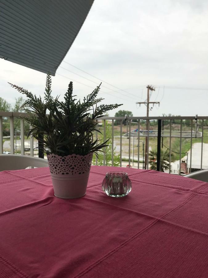 Areti Hotel Apartments Olympiakí Aktí Eksteriør billede